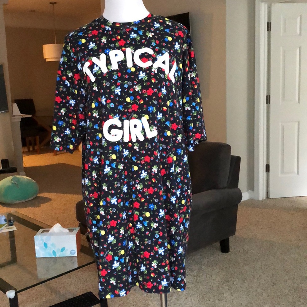 😍 Love Moschino Dress Size IT40/US4